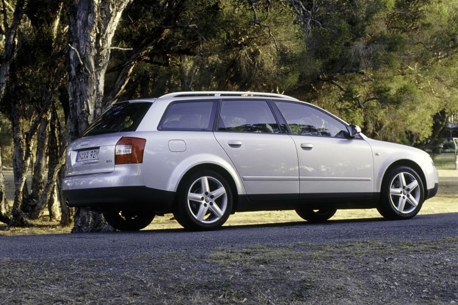  Audi A4 2.0 Avant (B6,8E) 2002 года  (AU) (фото 2 из 6)
